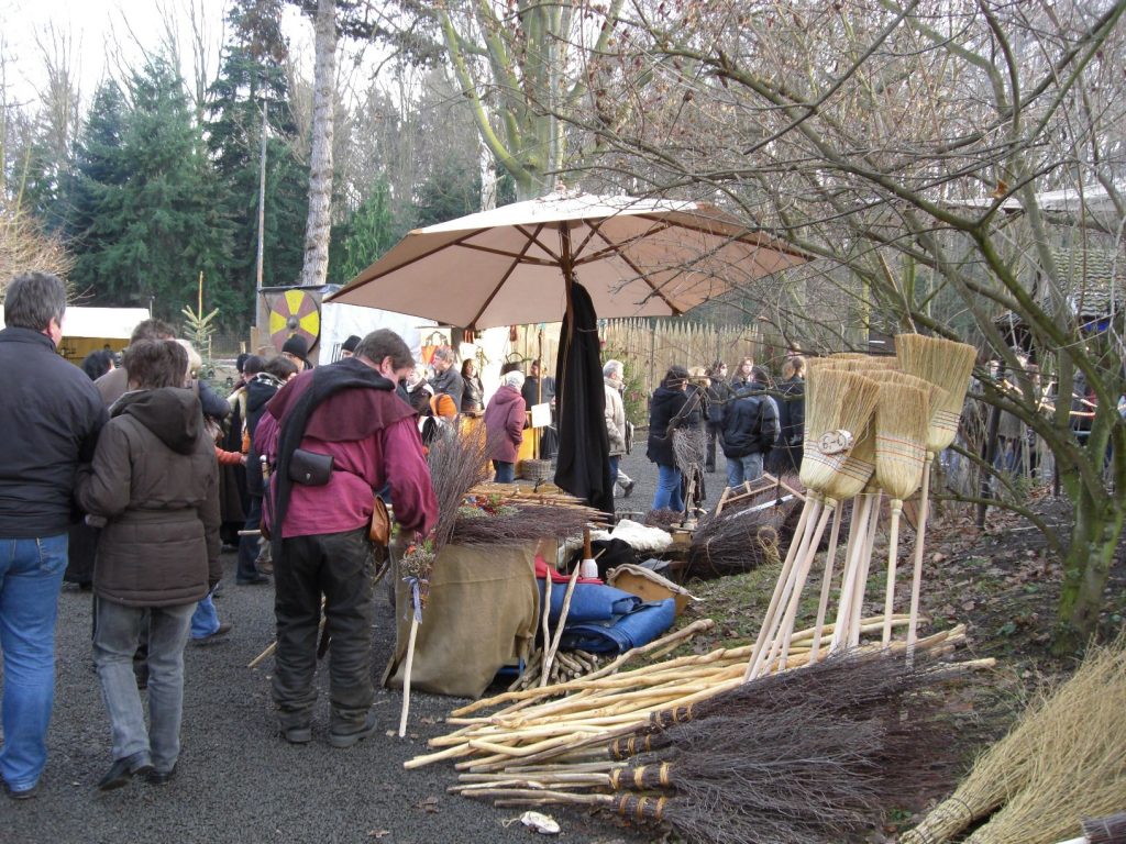Weichnachtsmarkt Burg Satzvey 2008
