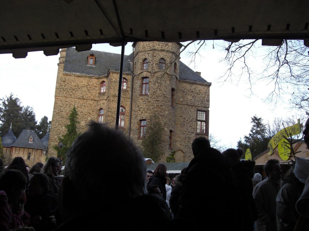Weichnachtsmarkt Burg Satzvey 2008