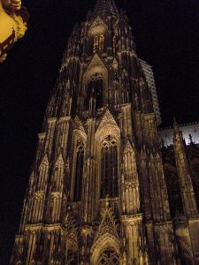 Kölner Dom am Abend