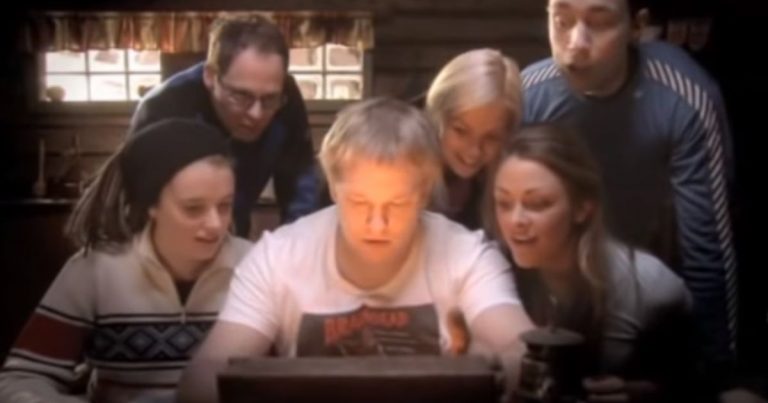 Video: Werbung für Kakao mit Nazizombies