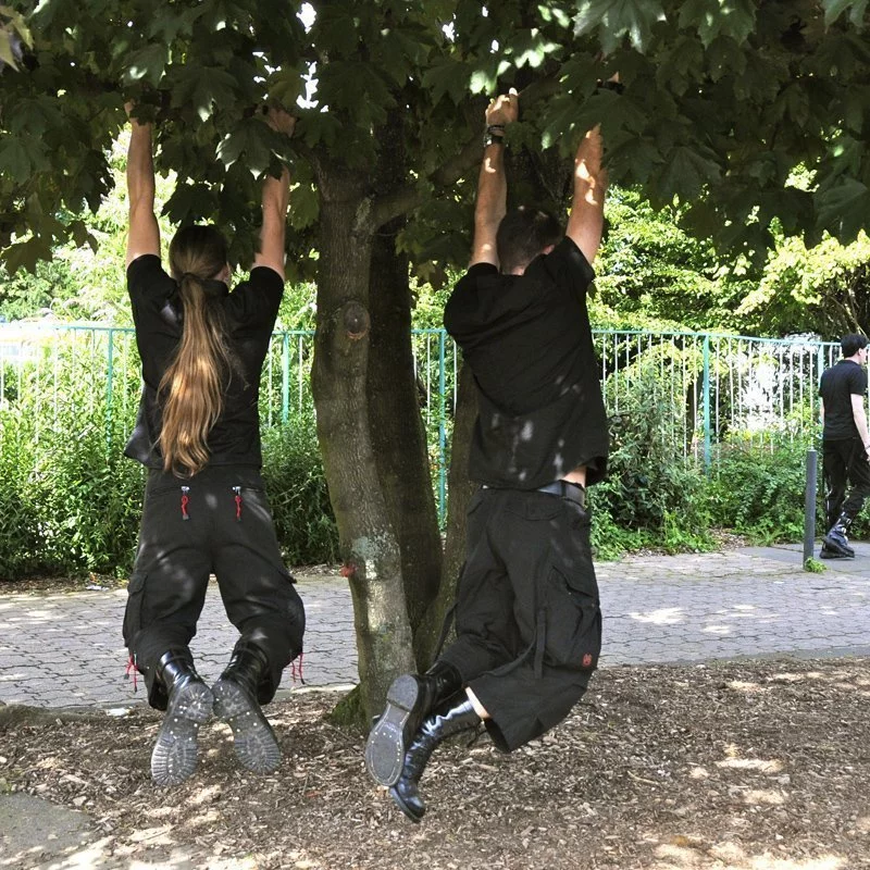 Geocaching - Rumhängen in schwarz.
