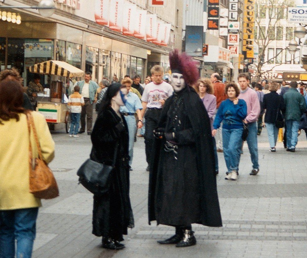 Bjoern - Aliens in der Koelner Innenstadt
