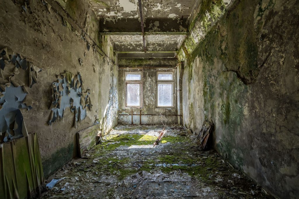 Tschernobyl 2016 - Duga3 Gebäude 3 Beispiel für natürlichen Verfall