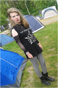 WGT 2016 frisch toupiert am Freitag in der Campside
