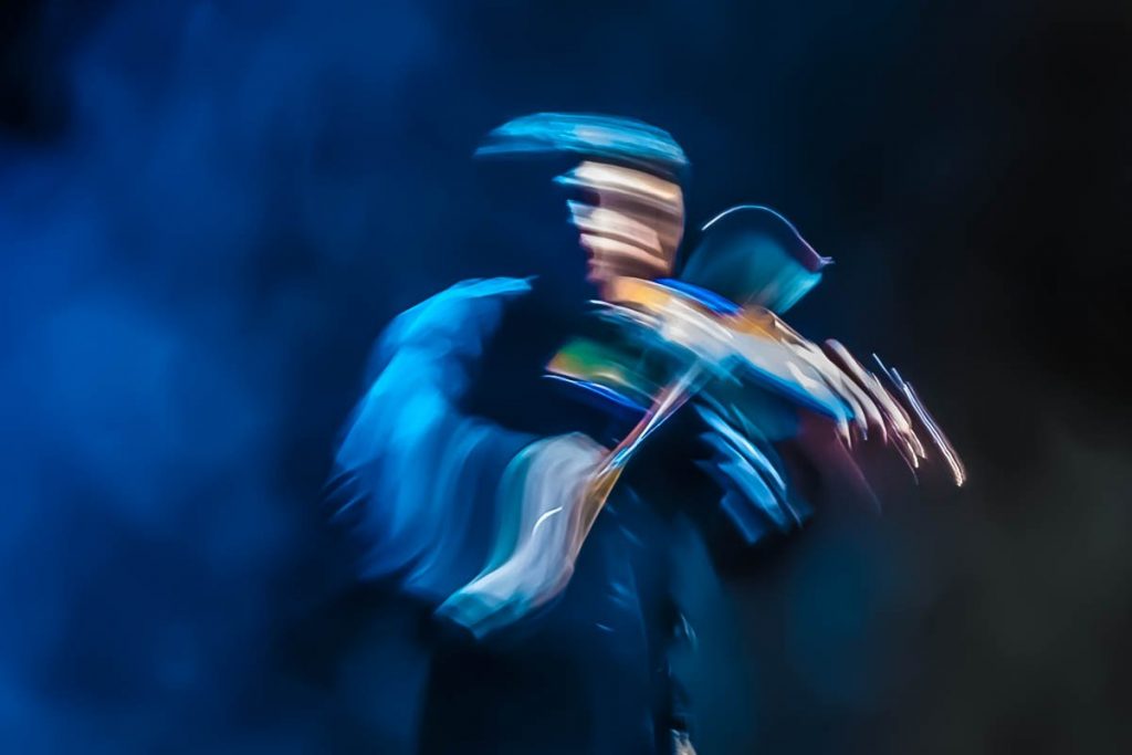 Fiddler on the Move