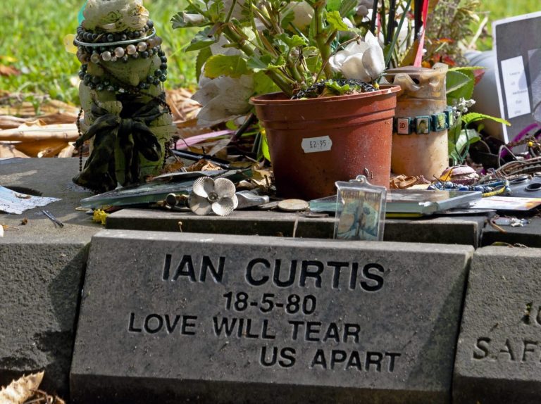 Grabstein von Ian Curtis