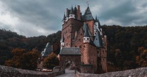 My Home is my Castle - Jonny Caspari @ Unsplash