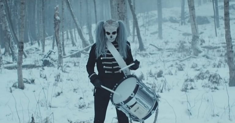 Formel Goth: Videos von Rosi, Nao Katafuchi, Rue Oberkampf, The Tissues und Kent