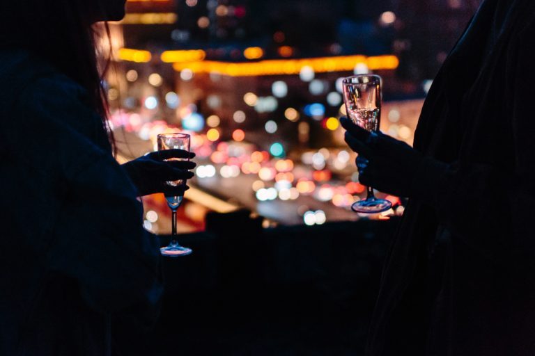 Angriffe mit K.o.-Tropfen – Leider auch in der Gothic-Szene ein Thema