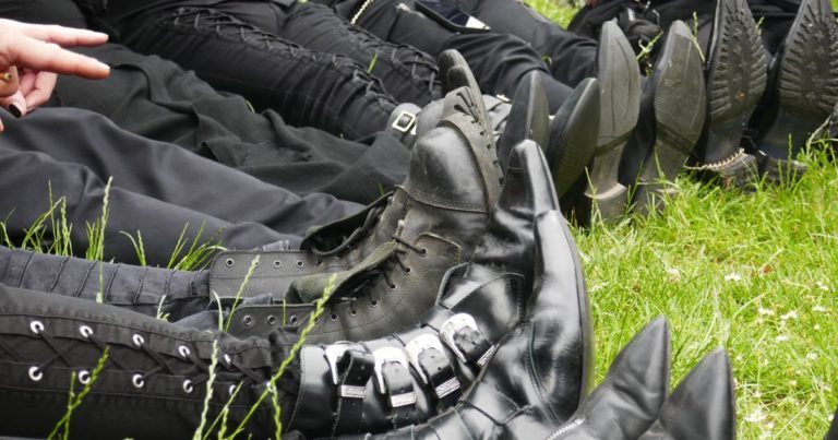 Spontis-Family-Treffen 2024 auf dem 31. Wave-Gotik-Treffen in Leipzig
