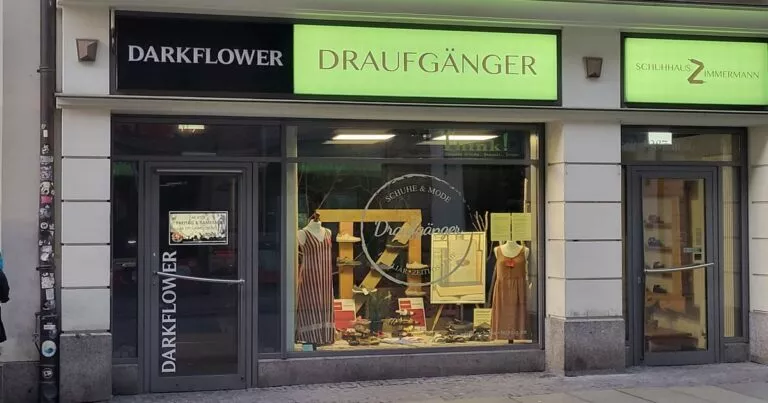 Darkflower in Leipzig Vordereingang