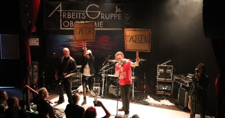 Arbeitsgruppe Lobotomie: Nachjustierung meines Blickwinkels und eine legendäre Liveshow