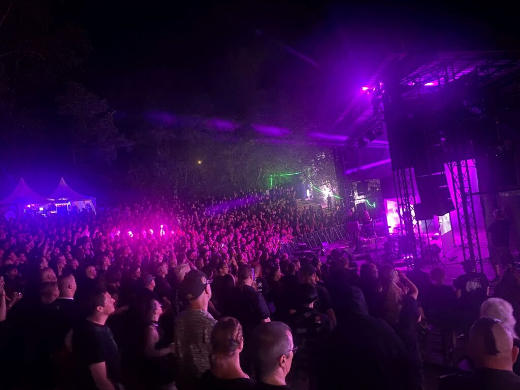 NCN 2024 - Amphi Bühne bei Nacht