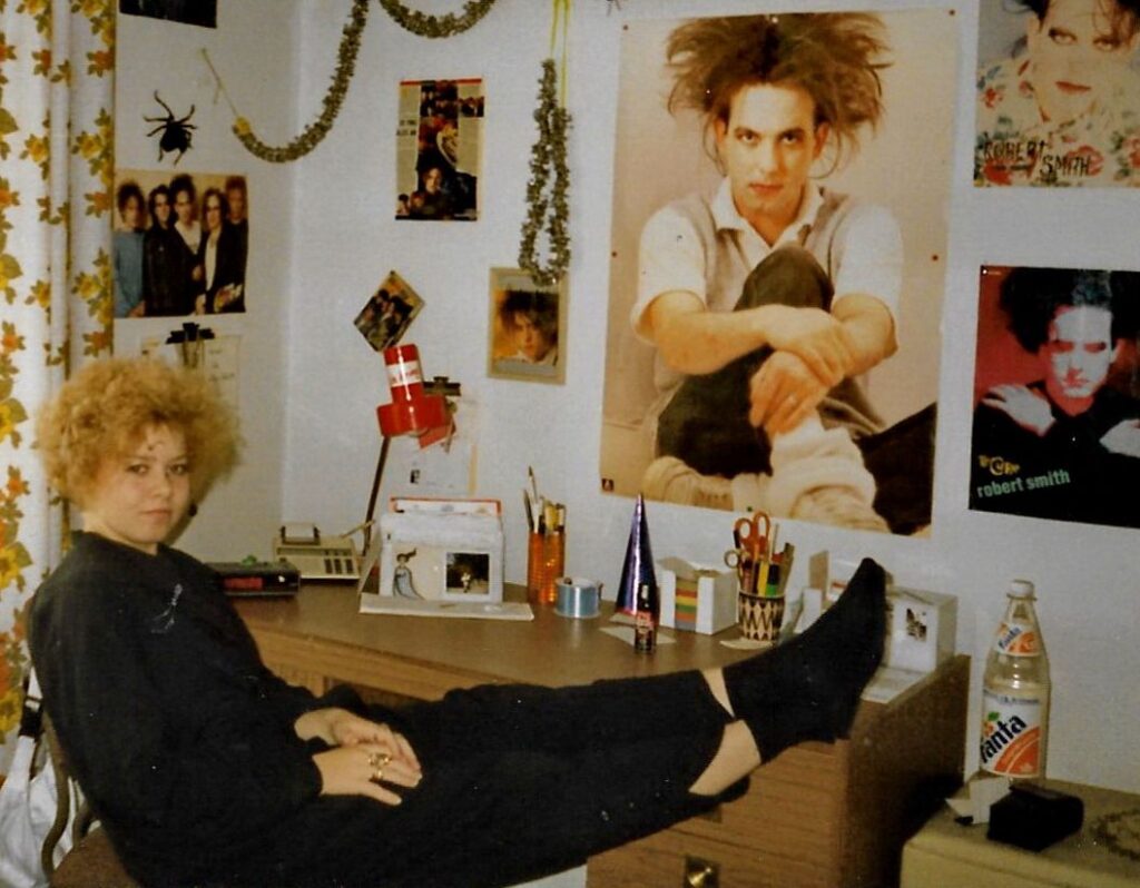 1991 - Im Zimmer von Robert umringt