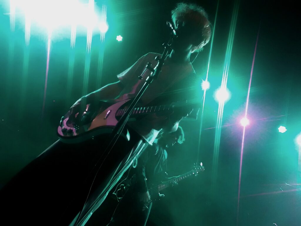 Nikita Curtis live