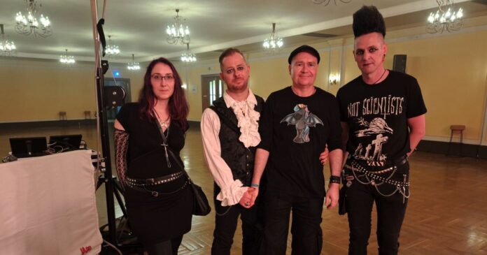 Katharina Noire, Gruftfrosch und Partner, Andreas