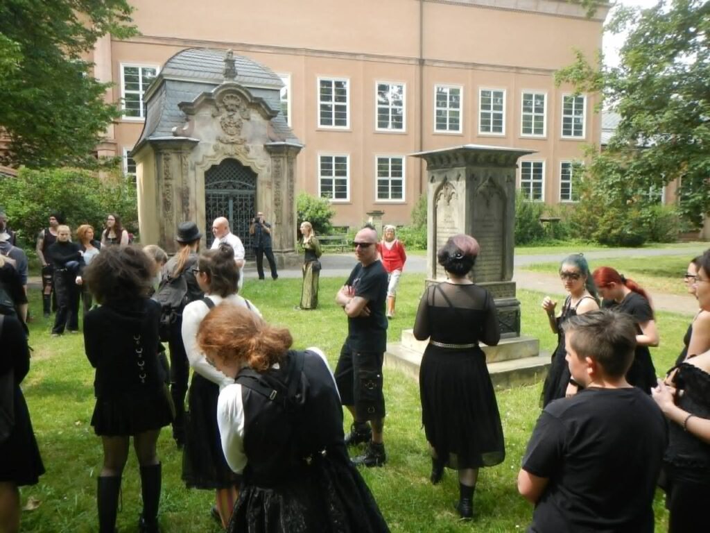 Führung Johannisfriedhof 2022 (2)
